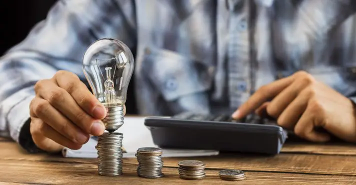 Consumidor brasileiro pode pagar conta de luz extra por novos subsídios ao setor de energia