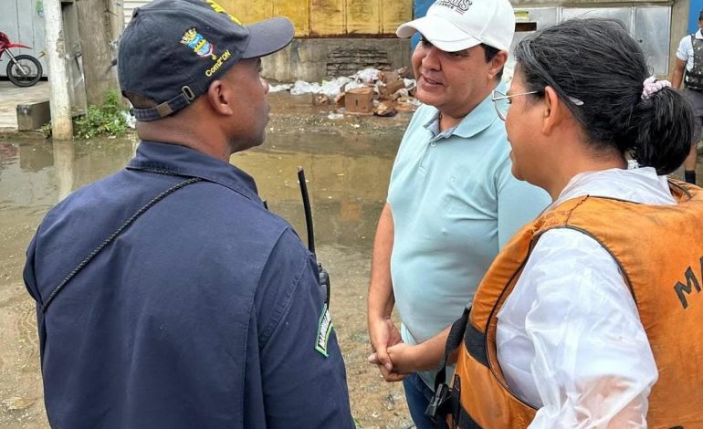 PREFEITO EURES RIBEIRO SE MOBILIZA VISITA E DÁ ASSISTÊNCIA A MORADORES DOS BAIRROS AFETADOS PELAS CHUVAS