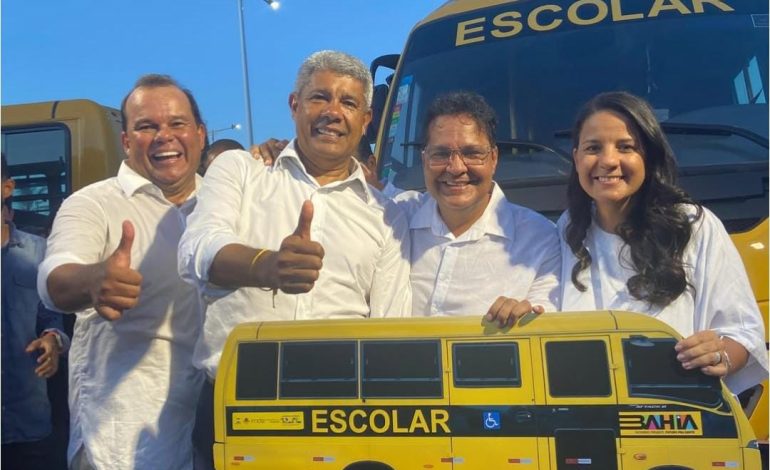 BOM JESUS DA LAPA É CONTEMPLADA ATRAVÉS DO GOVERNO DO ESTADO COM UMA AMBULÂNCIA DO SAMU E UM ÔNIBUS ESCOLAR.