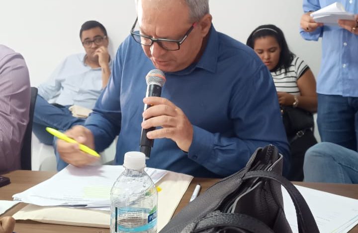 PREFEITO BIDA COMANDA SESSÃO DE ASSEMBLÉIA PARA ELEIÇÃO DO NOVO PRESIDENTE DO CONSÓRCIO DO ALTO SERTÃO.