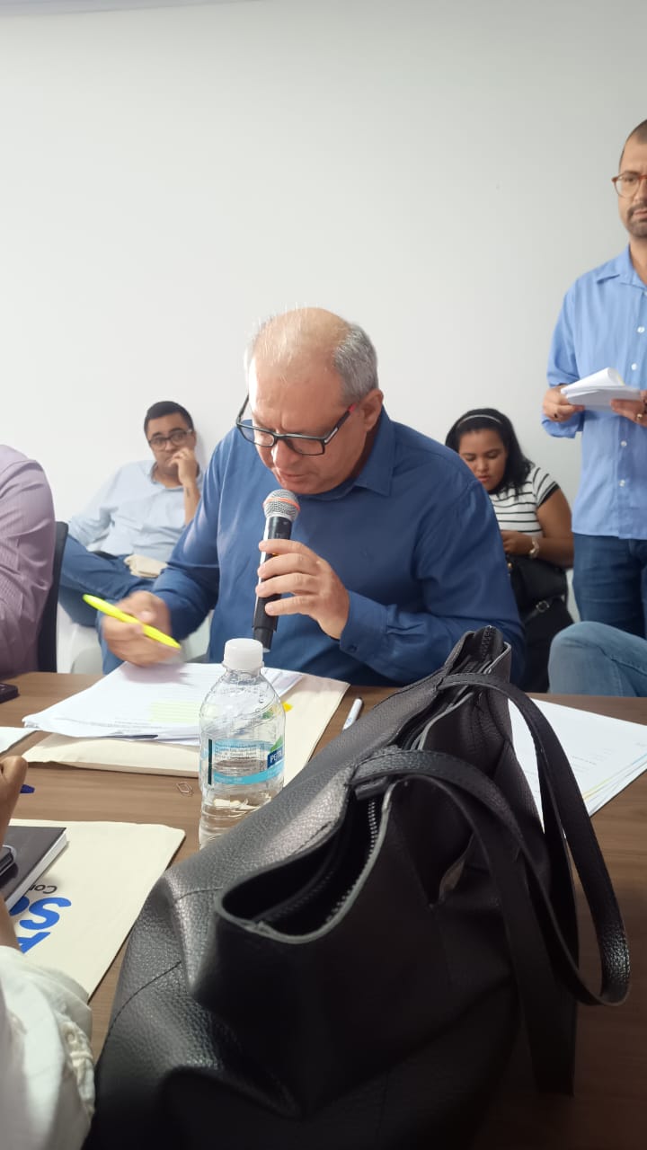 PREFEITO BIDA COMANDA SESSÃO DE ASSEMBLÉIA PARA ELEIÇÃO DO NOVO PRESIDENTE DO CONSÓRCIO DO ALTO SERTÃO.