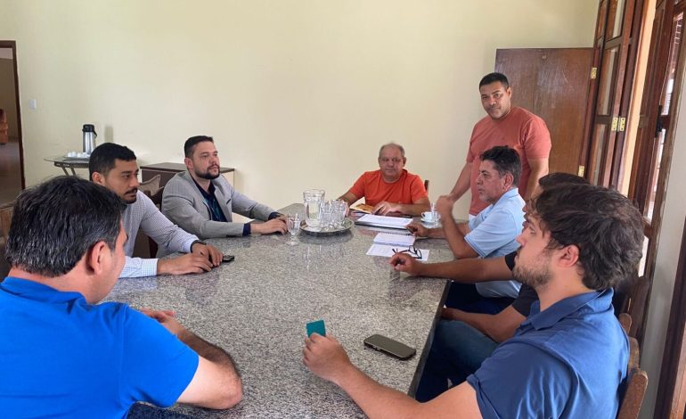 Prefeitura Municipal de Lagoa Real inicia tratativas com o Sicoob