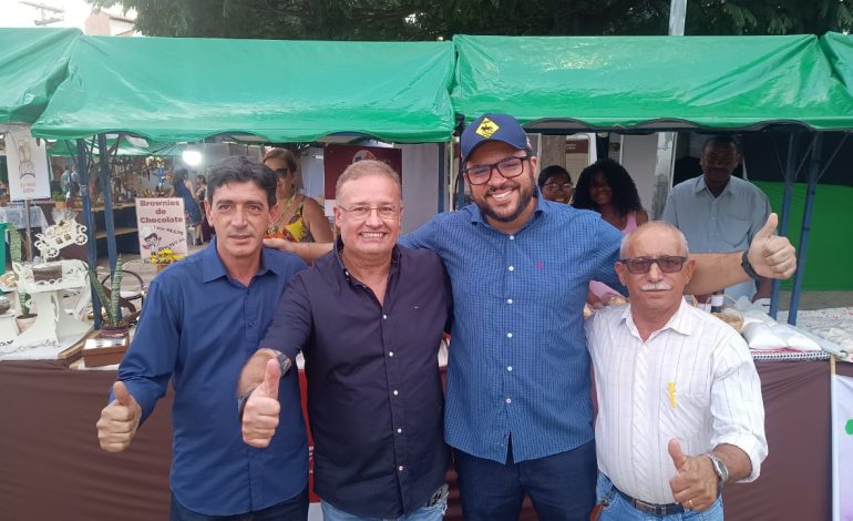 DEPUTADO ESTADUAL FELIPE DUARTE VISITA EXPO SERTÃO. FEIRA DA AGRICULTURA FAMILIAR EM CAETITÉ.