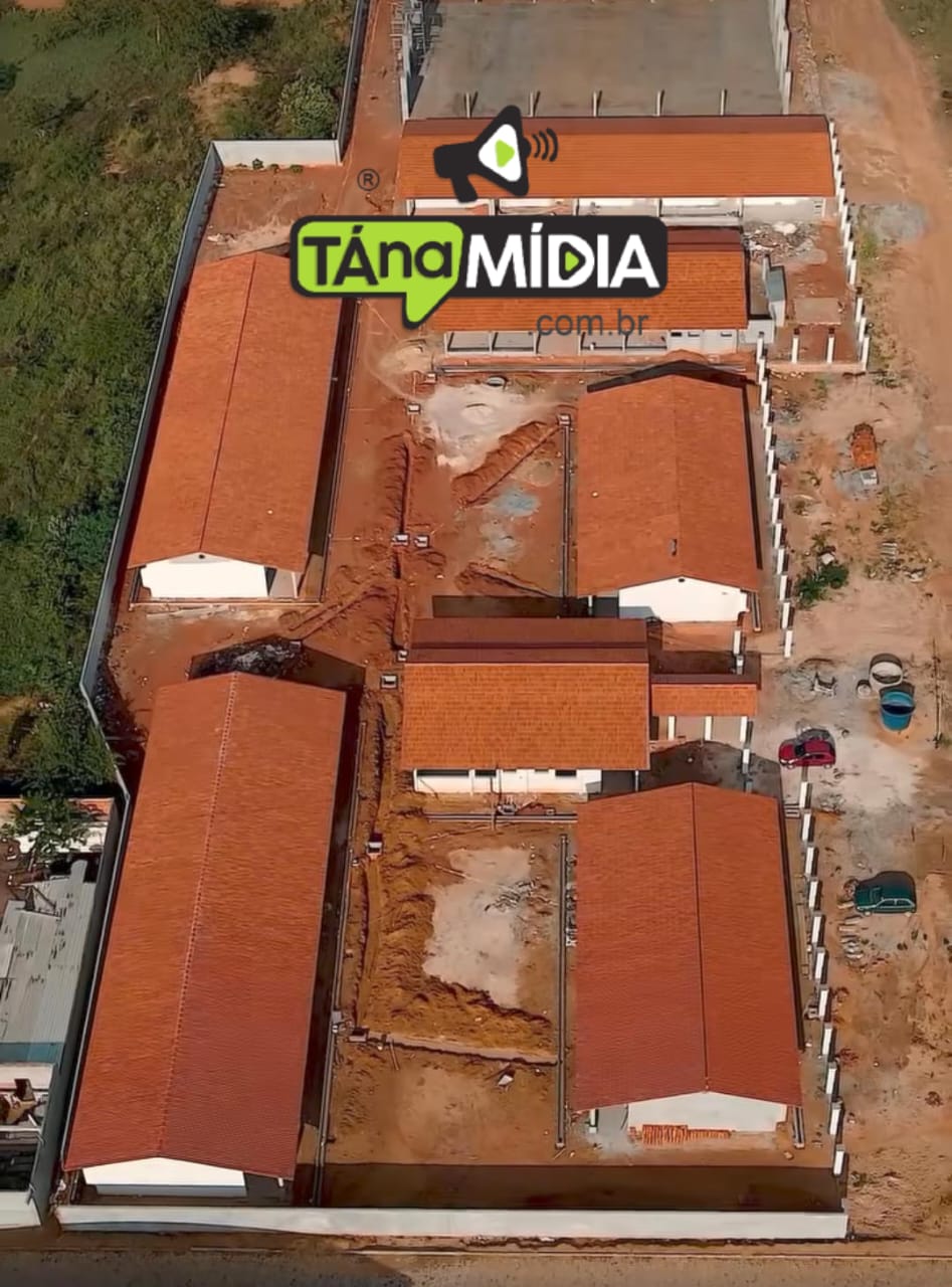 TANQUE NOVO IRÁ RECEBER UMA NOVA ESCOLA COM 12 SALAS MODERNAS QUE IRÁ DAR SUPORTE A EDUCAÇÃO DO MUNICÍPIO.