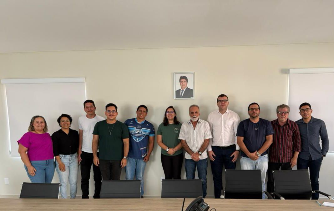 Presidente da Câmara de Caetité recebe integrantes do movimento Convoca Caetité