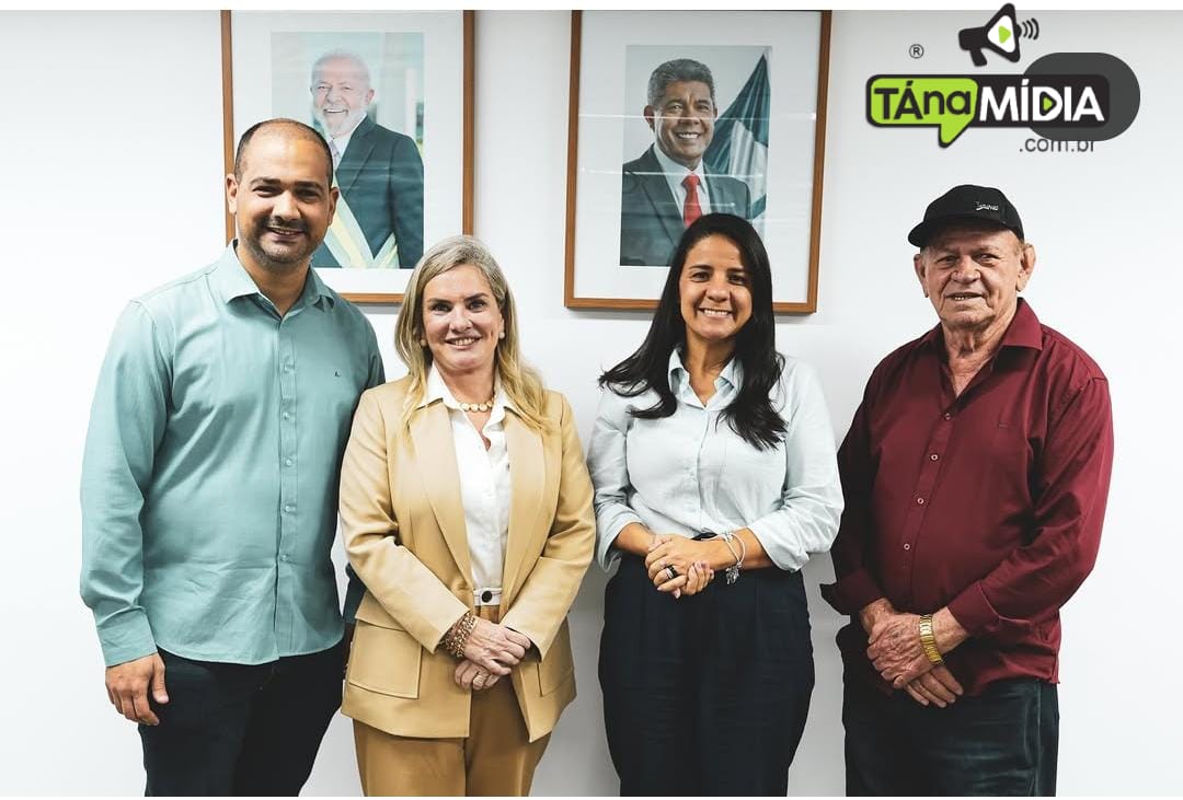 PREFEITO PEDRÃO E VICE PREFEITO WILLIAN DO MUNICÍPIO DE CACULÉ SE REÚNEM COM A DEPUTADA IVANA BASTOS E SECRETÁRIA DE EDUCAÇÃO DO ESTADO E JUNTOS BUSCAM MAIS INVESTIMENTOS PARA A EDUCAÇÃO DO MUNICÍPIO.