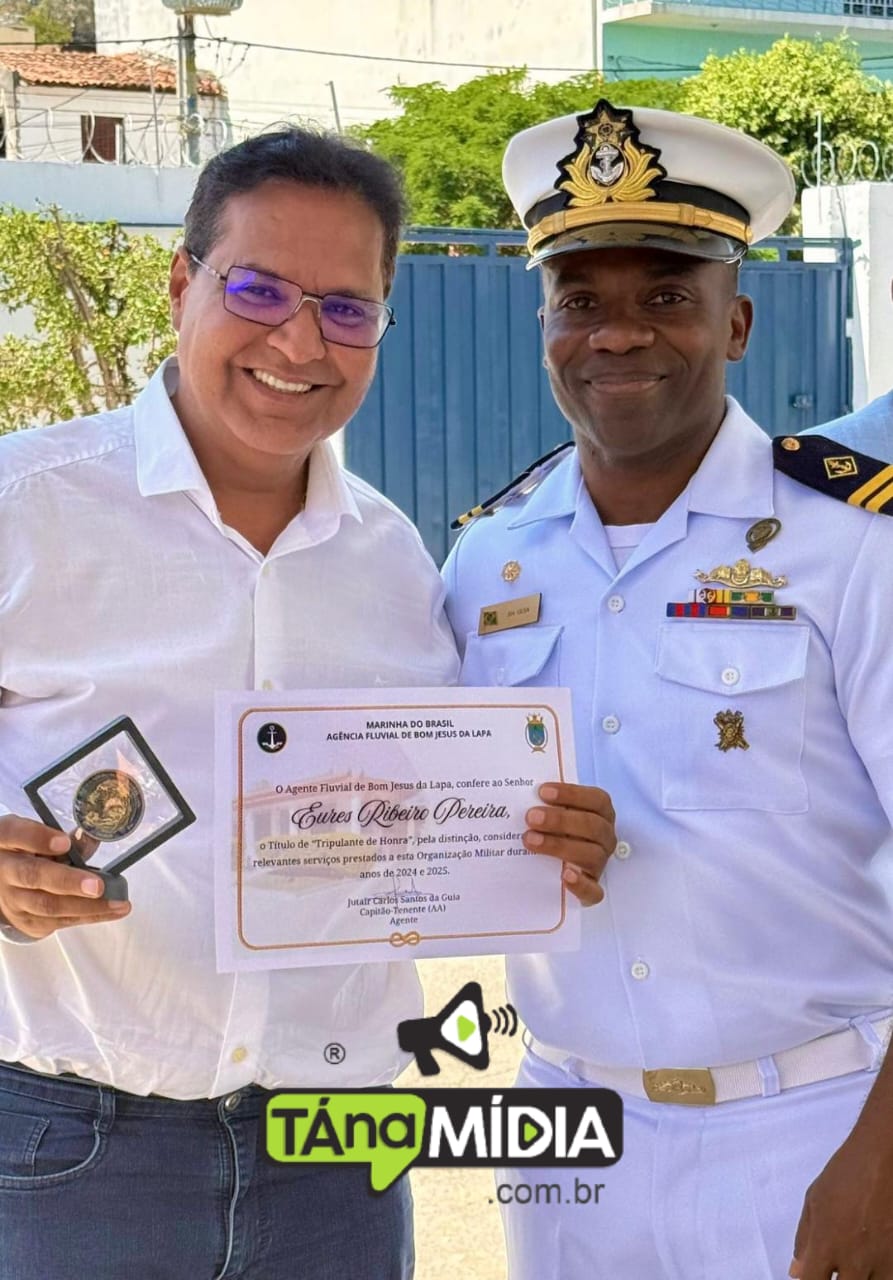 PREFEITO EURES RIBEIRO RECEBE TÍTULO DE TRIPULANTE DE HONRA DA MARINHA DO BRASIL