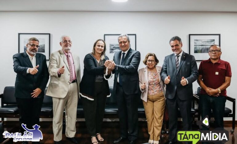 PREFEITA JOANINA SAMPAIO CUMPRE AGENDA EM BRASÍLIA AO LADO DO MINISTRO RUI COSTA E DEPUTADOS FEDERAIS