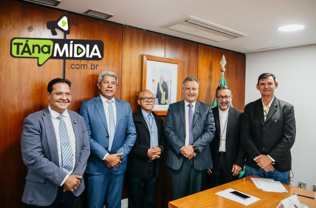 PREFEITO DE BOM JESUS DA LAPA EURES RIBEIRO PARTICIPA DE IMPORTANTE REUNIÃO EM BRASÍLIA COM O MINISTRO RUI COSTA, GOVERNADOR JERÔNIMO RODRIGUES E REPRESENTANTES DO SANTUÁRIO DO BOM JESUS