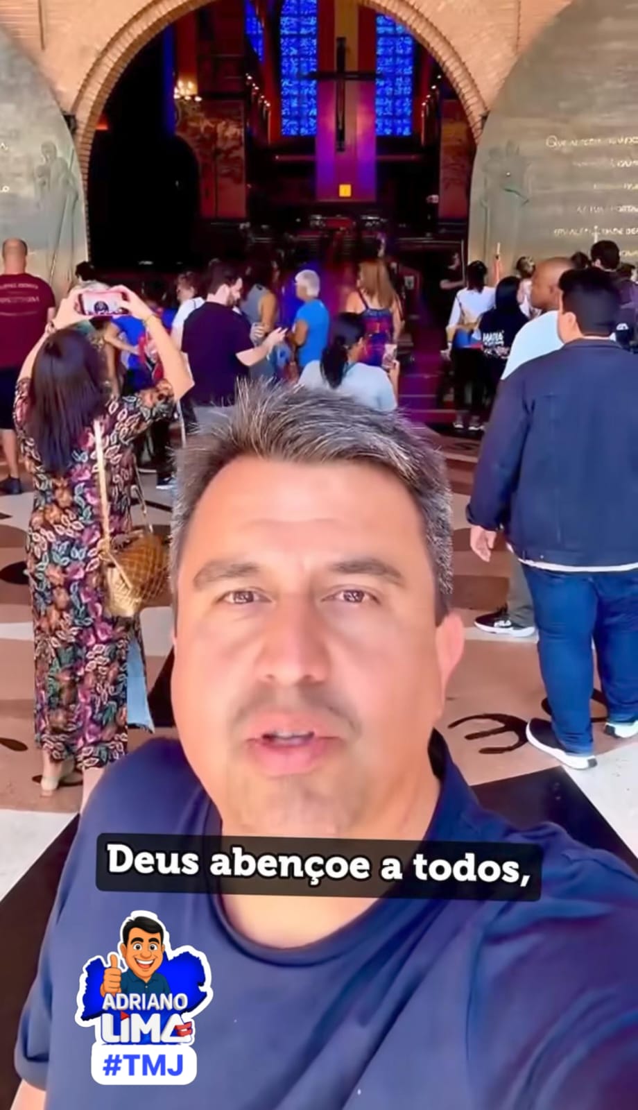 MOMENTO DE FÉ E DEVOÇÃO E BENÇÃOS AO POVO DA BAHIA ADRIANO LIMA PARTICIPA DE ATO RELIGIOSO NA BASÍLICA DE APARECIDA